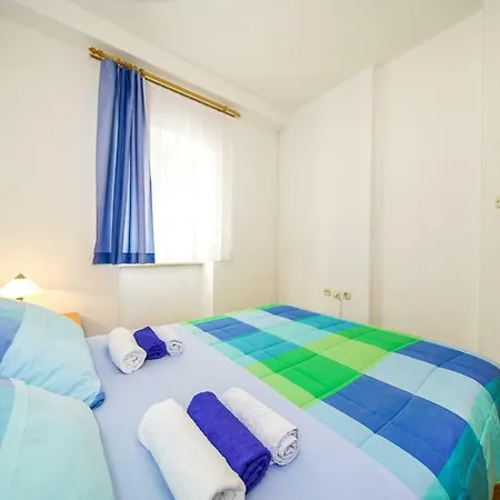 One Bedroom Milena بوستيرا